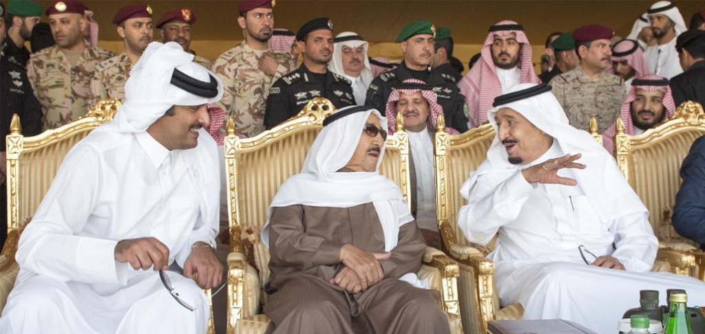 الكويت: وسيط اعتدال في إقليم ملتهب
