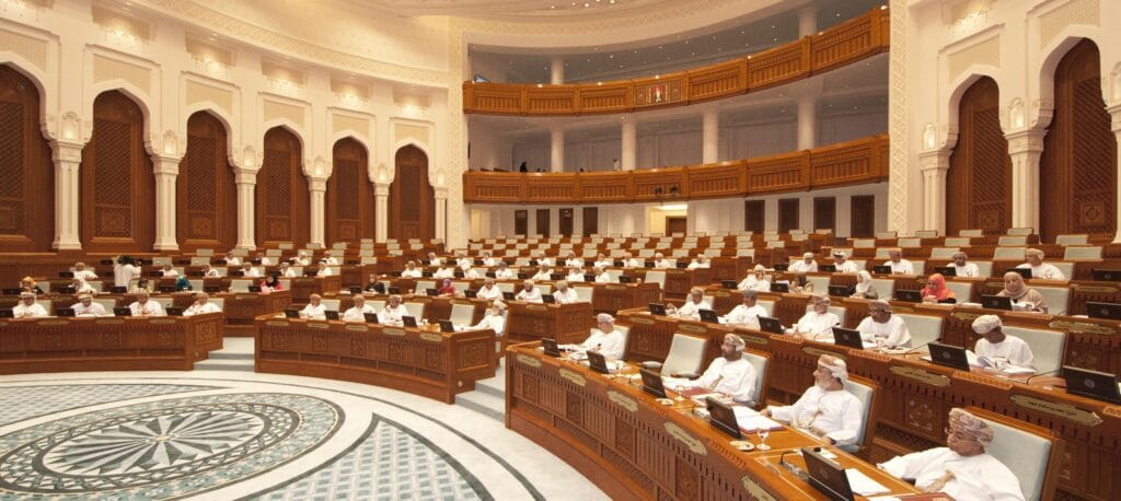 المرأة العمانية وفرص التمكين السياسي OMAN ELEC 2
